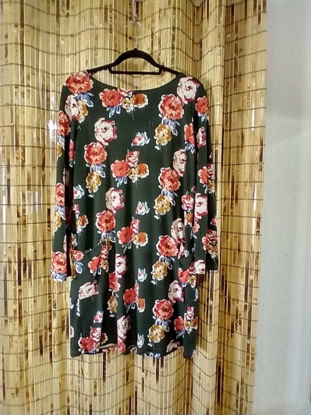 Betsey's Boutique Shop Dark Green Floral Pocket Tunic Dress